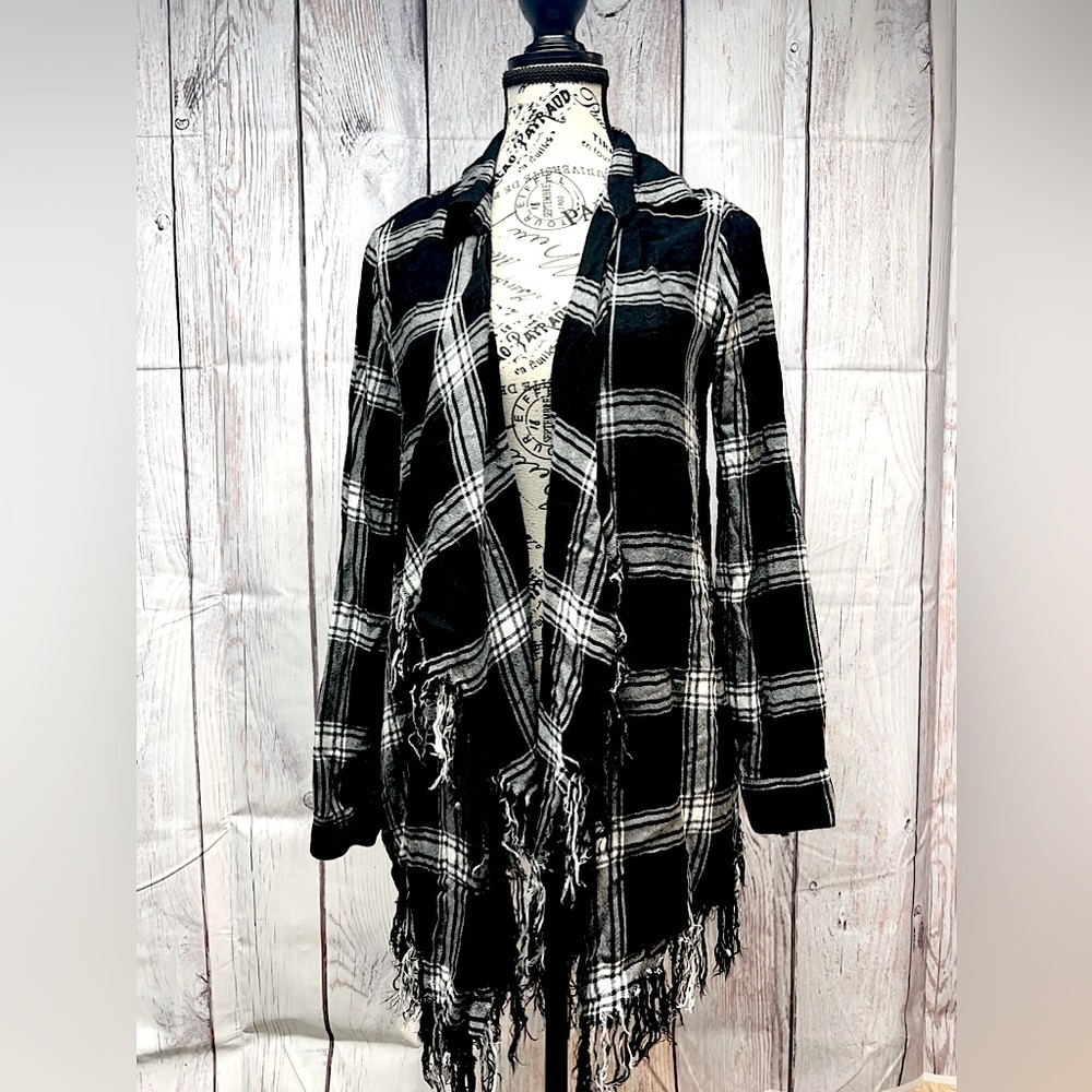 Sandy & Sid‎ Plaid Cardigan